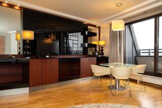 Отель Radisson Blu Elizabete Hotel, Riga Рига Люкс с панорамным видом-6